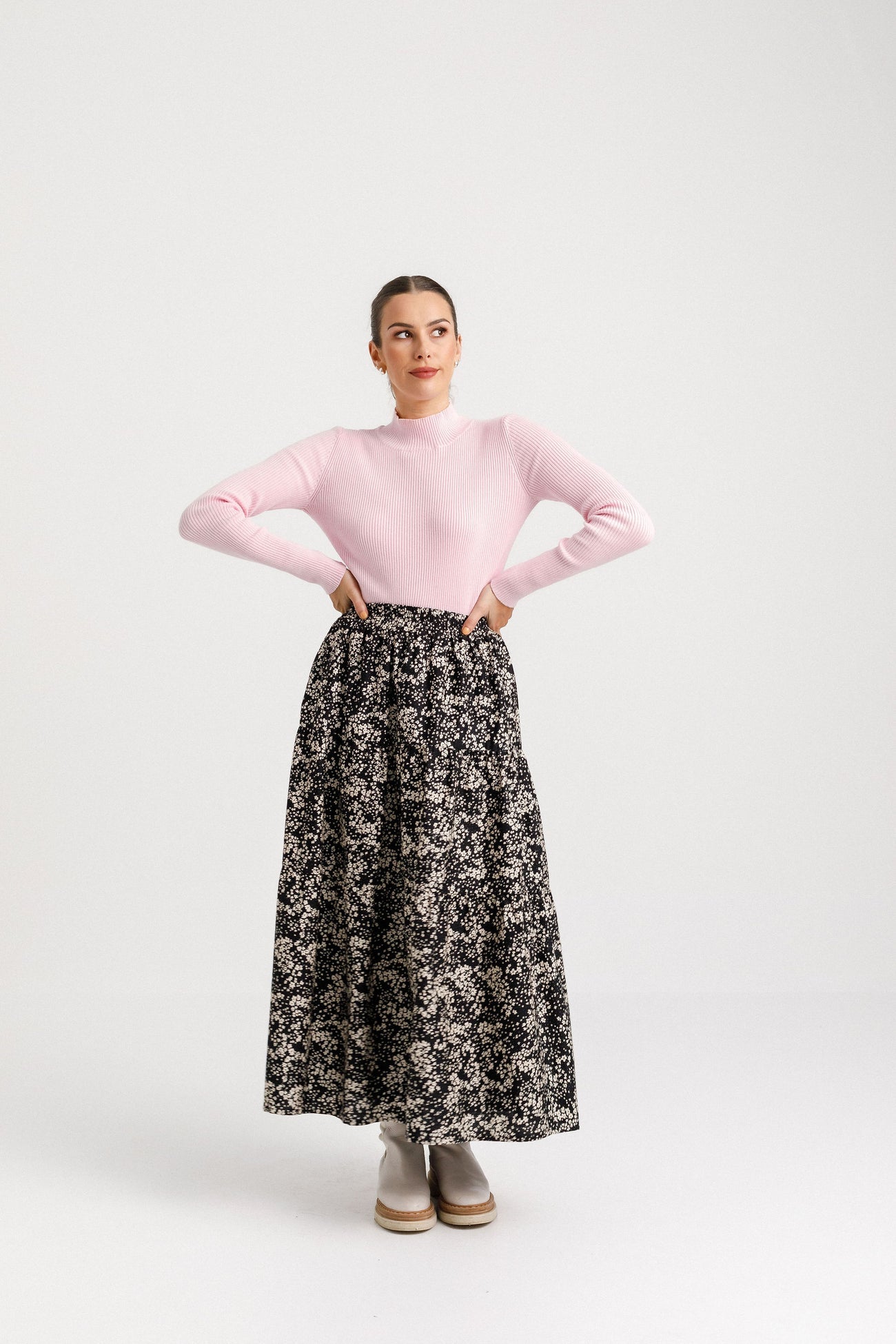 Karla Skirt - Dark Ditsy