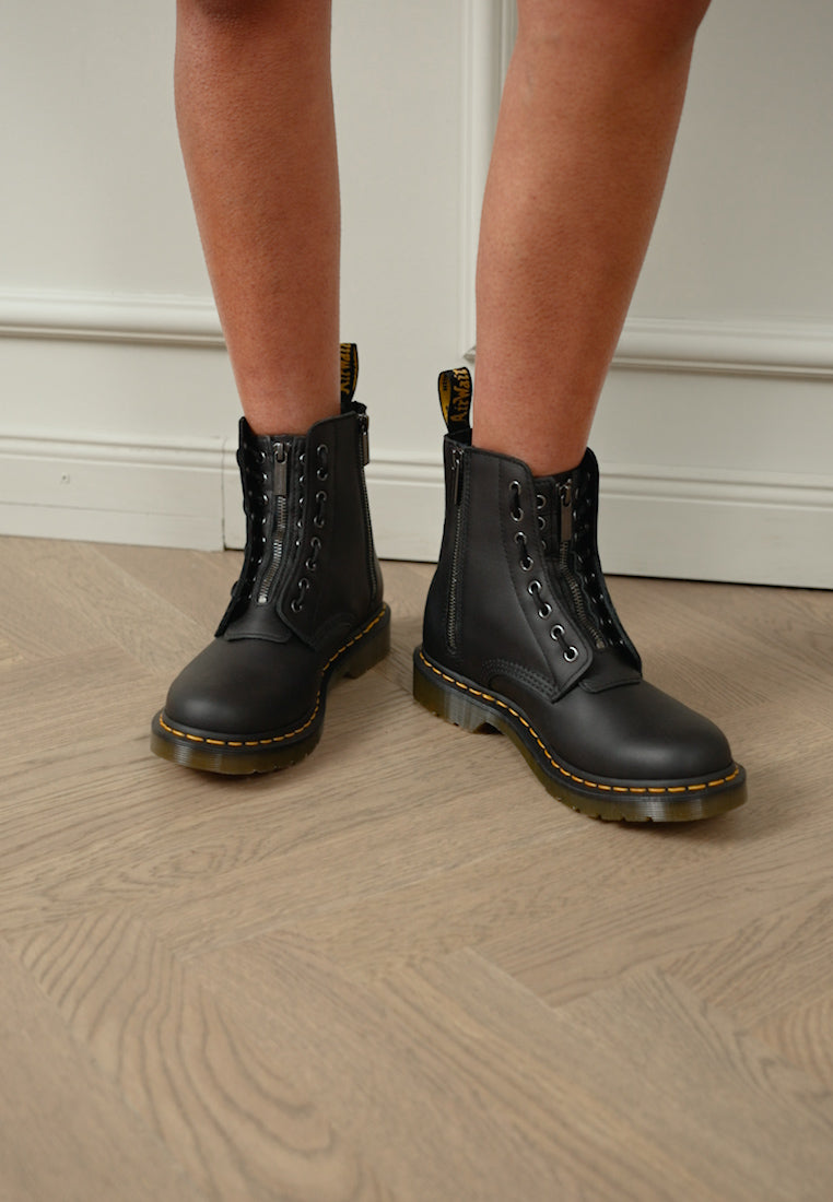 Black zip store pascal boots